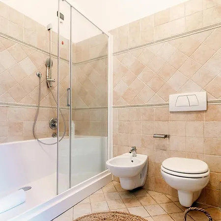 Appartement Il Lauro - By Myhomeincomo *