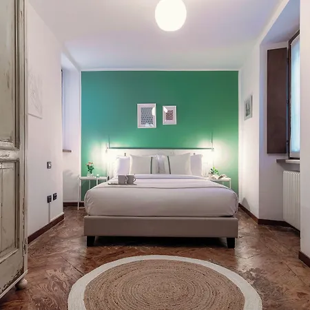 Il Lauro - By Myhomeincomo * كومو