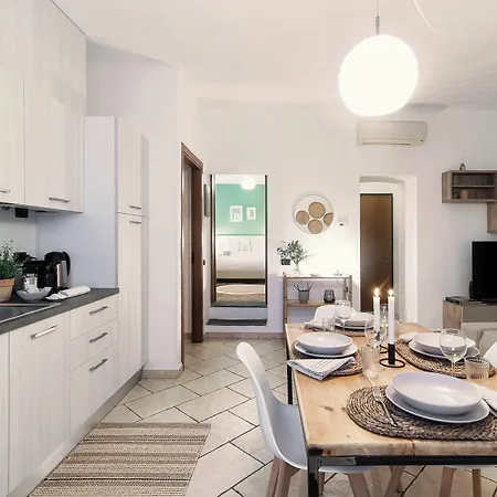 Il Lauro - By Myhomeincomo كومو