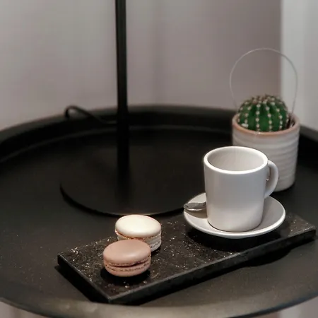 Il Lauro - By Myhomeincomo * كومو